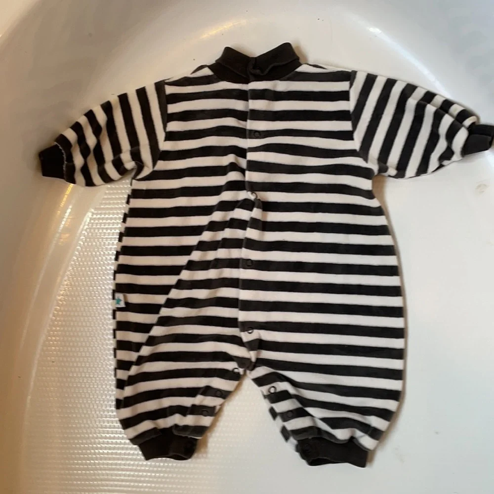 Little Me pumpkin Halloween costume romper size 6 m months vintage 1990’s